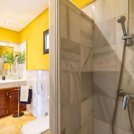 Alhambra By Villa Playa Blanca (Lanzarote)